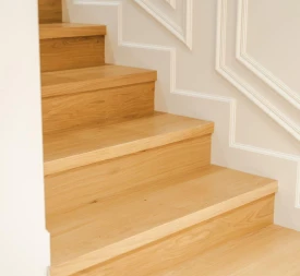 Trepte din parchet stratificat